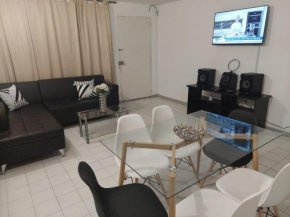 CASA EN LAURELES LA CASTELLANA MEDELLIN